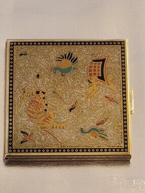 Vintage 1950s Volupte Enameled Compact Mirror With Beautiful Design